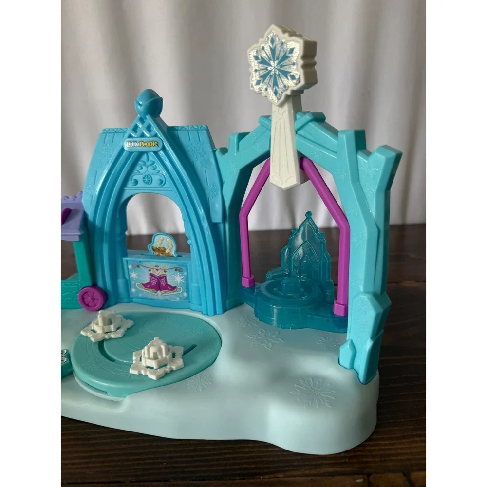 Fisher Price Little People Disney Frozen Elsa Ice Palace Playset Anna Elsa GMN61